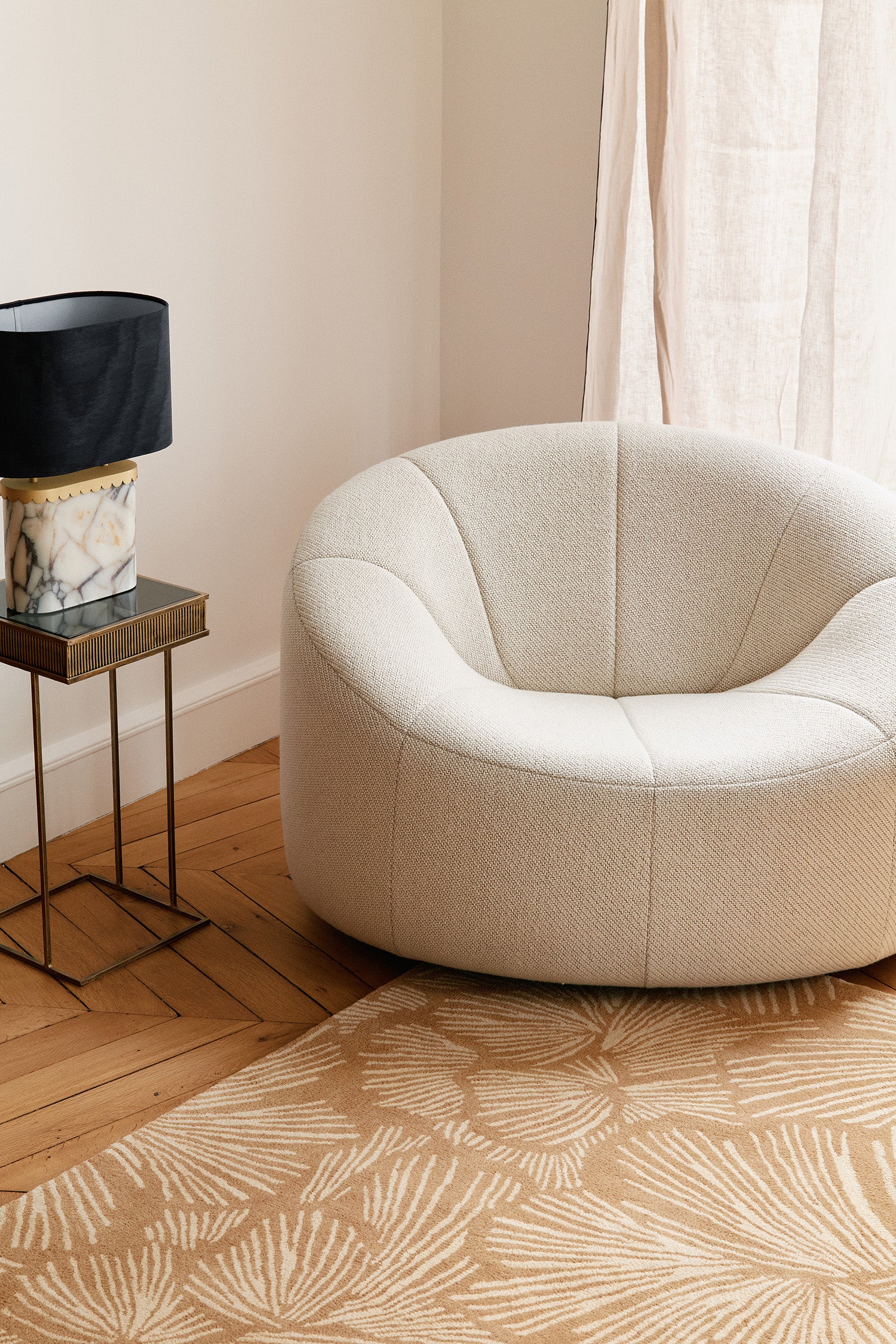 toulemonde-bochart-gala-beige-tapis-contemporain-fait-main-tuft-main-en-velours- image 3