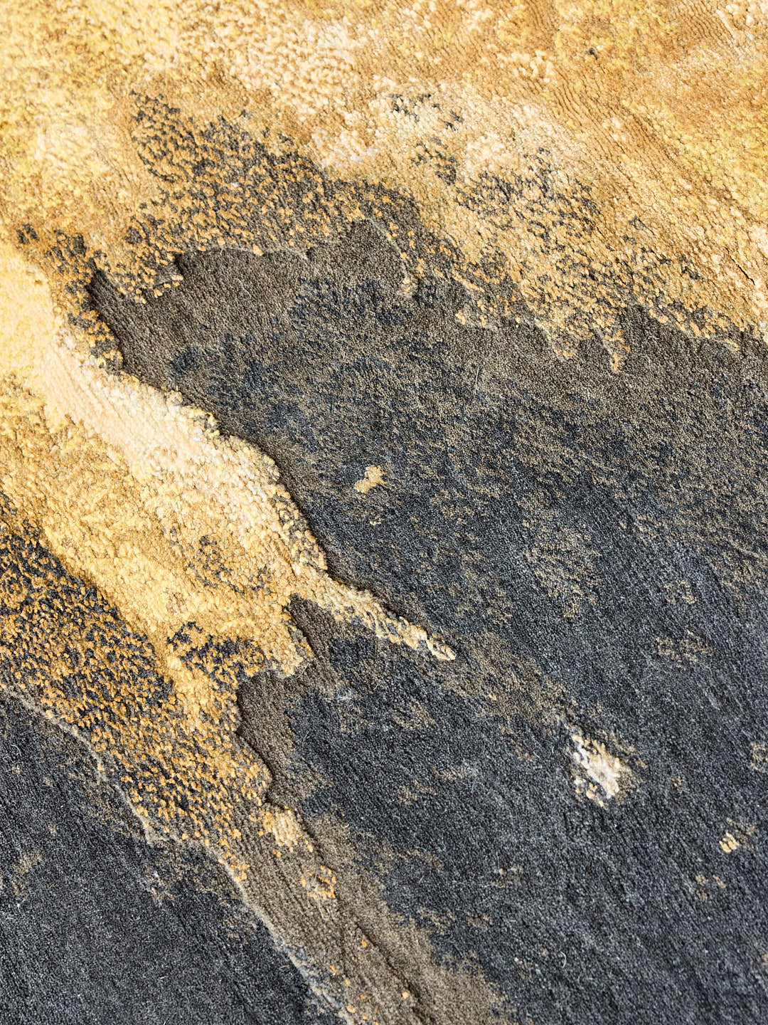 tapis-serge-lesage-fire-flamboyant-soie-relief image 3