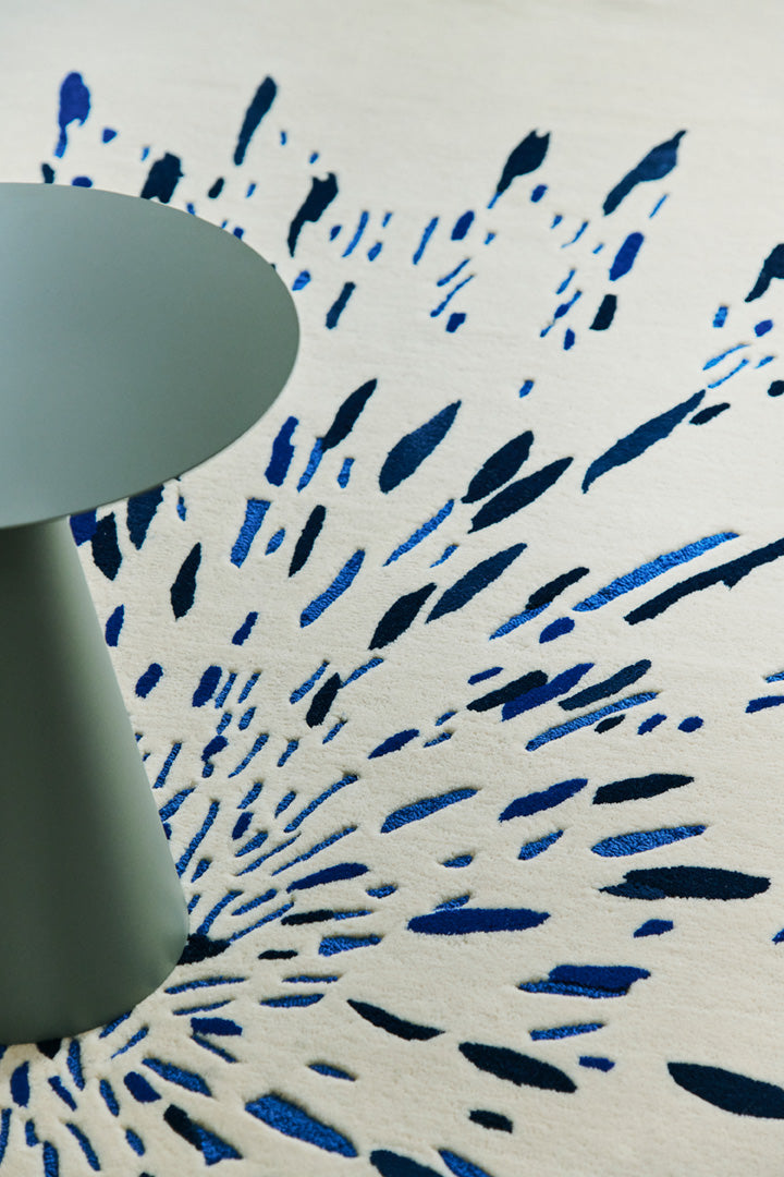 toulemonde-bochart-paint-blanc-bleu-tapis-tuft-main-laine-et-viscose image 3