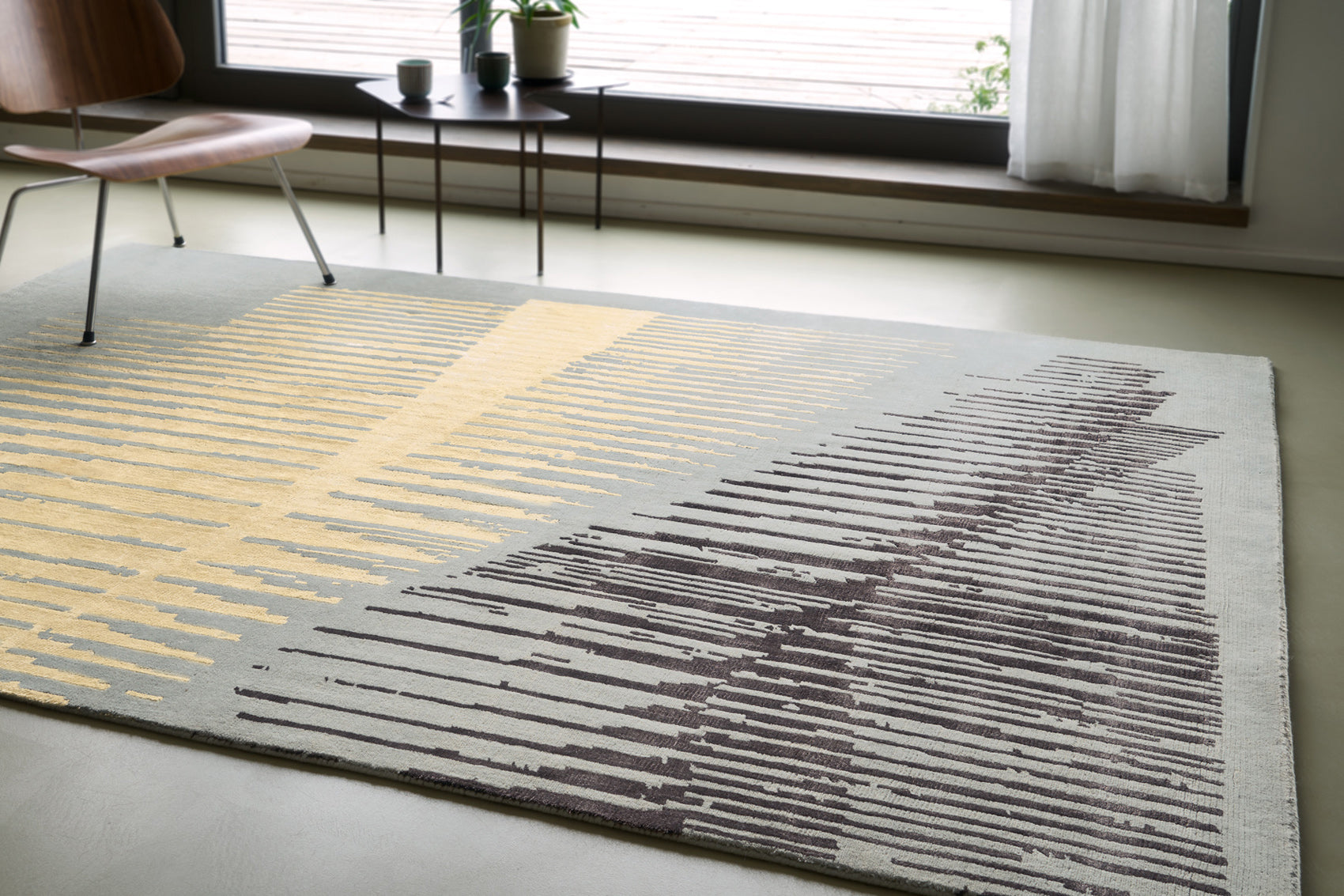 serge-lesage-motion-celadon-tendre-tapis-uni-textur-fait-main image 2