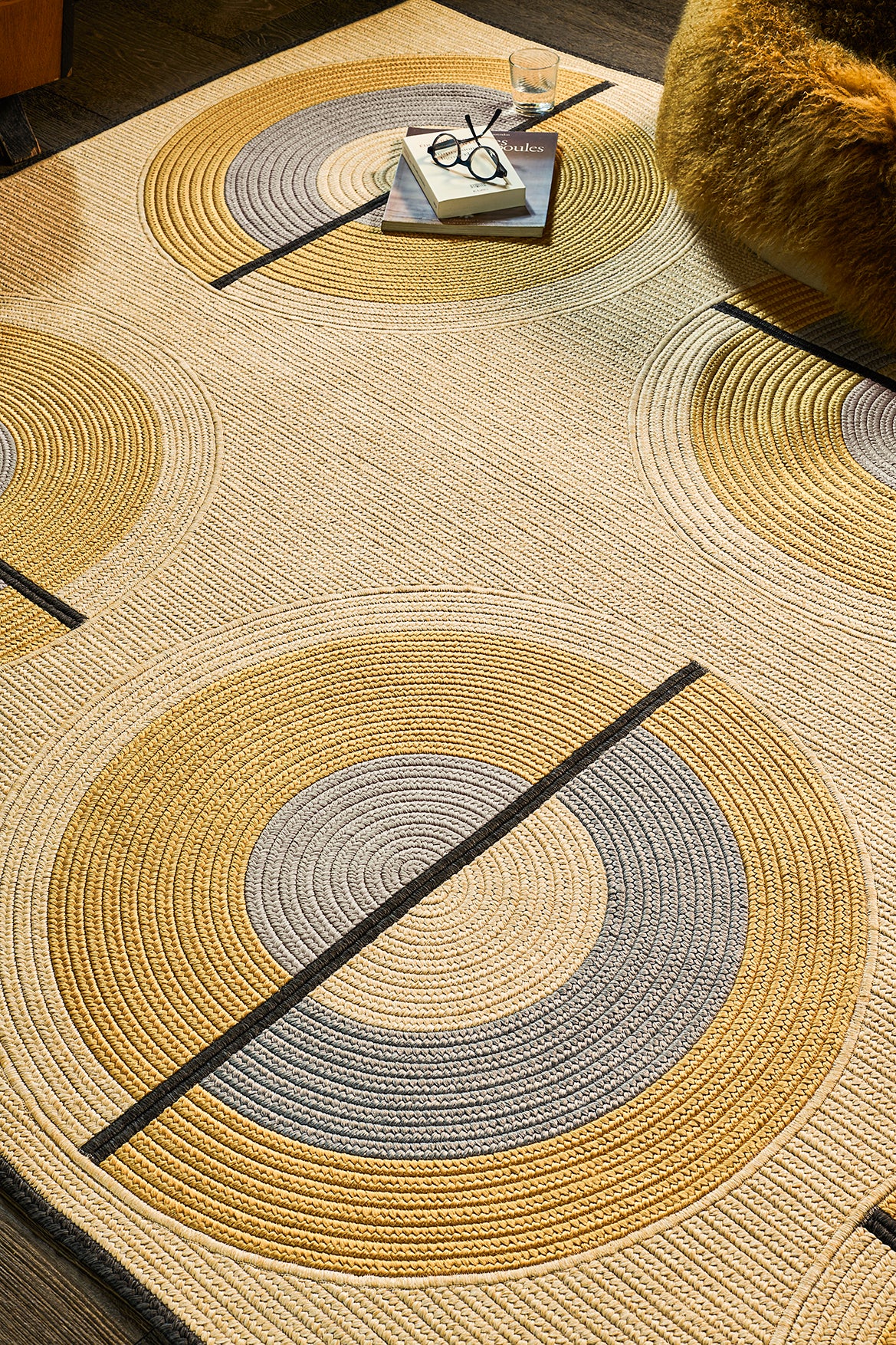 toulemonde-bochart-cyclo-tapis-d-ext-rieur-tiss-main-beige-sable-et-gris image 4