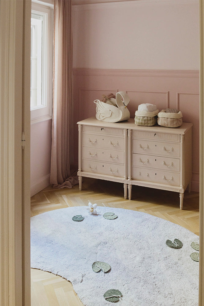 lorena-canals-panier-matelass-rose-chambre-b-b image 4