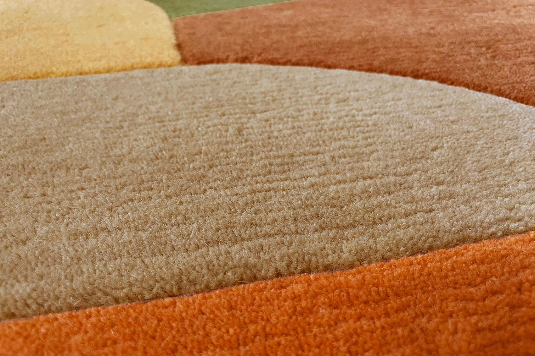 serge-lesage-tapis-blueprint-praline-patchwork-rond-color image 3