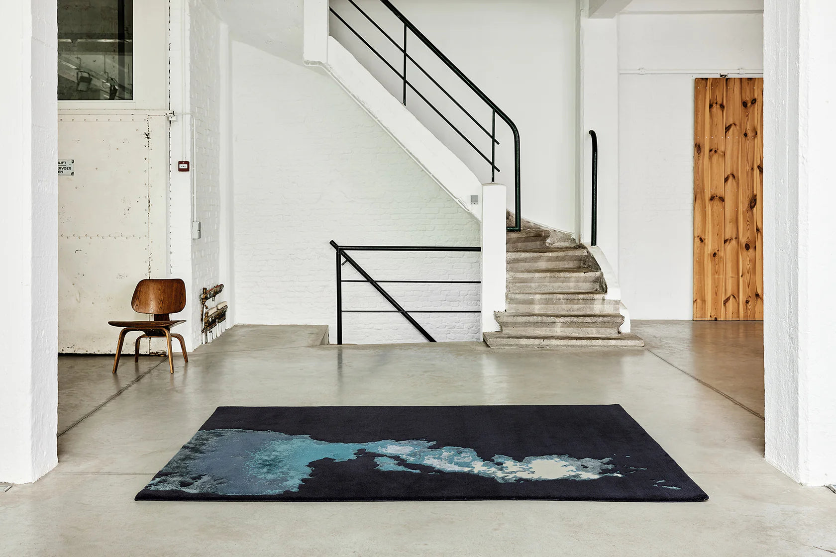 serge-lesage-behind-bleu-tapis-original image 2