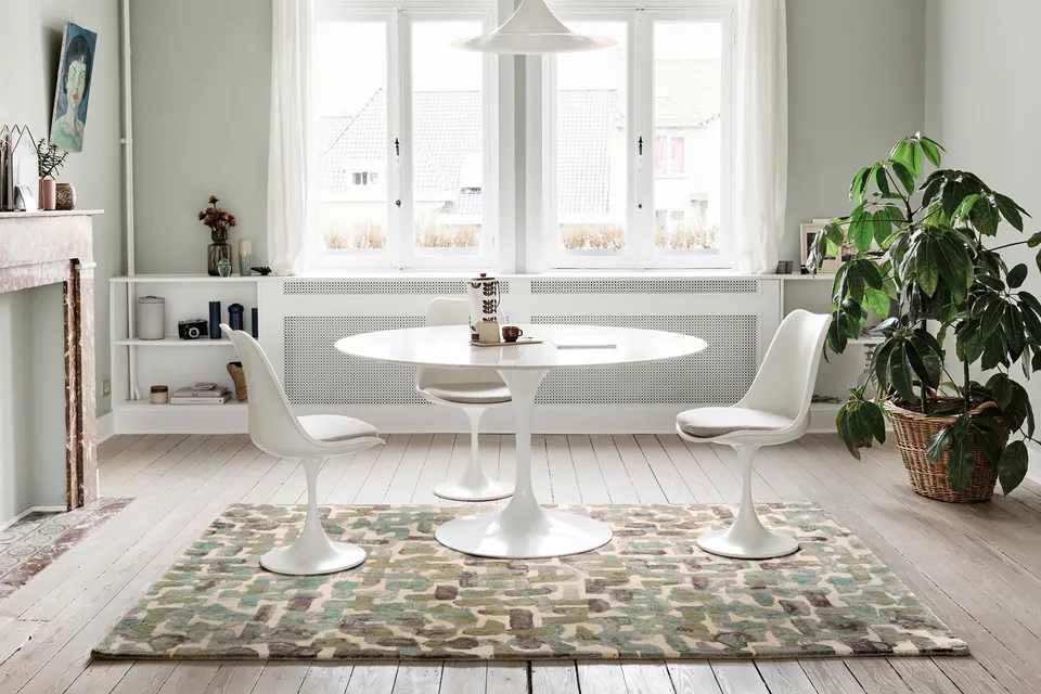 serge-lesage-tapis-cities-vert-de-gris-tapis-contemporain-doux-iconics image 1