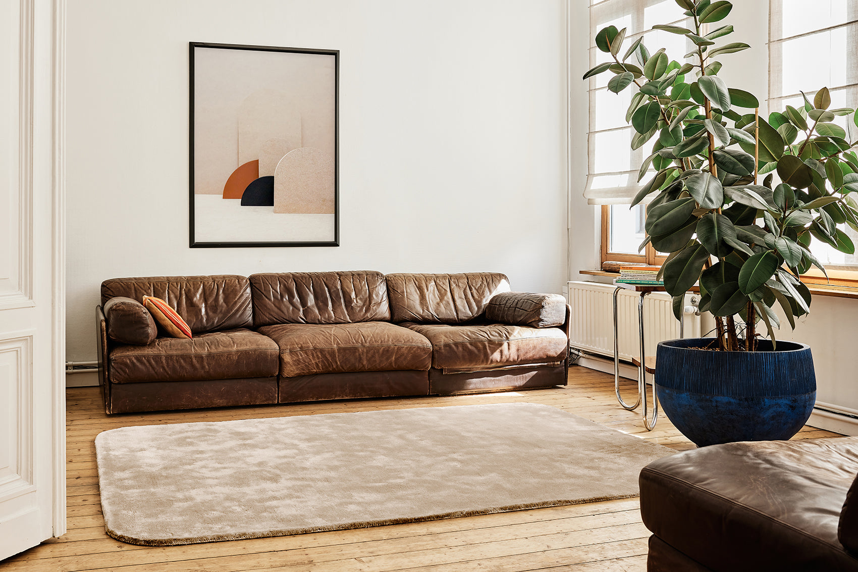 serge-lesage-tapis-bococa-sable-tapis-uni-poils-longs-sur-mesure image 1