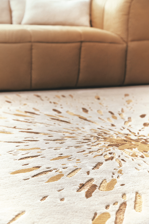 toulemonde-bochart-paint-tapis-ocre-et-beige-laine-et-soie-v-g-tale image 3