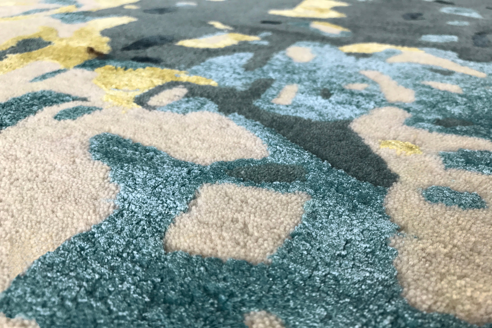 tapis-serge-lesage-granit-tapis-contemporain-terrazzo-bleu-h-ritage image 3
