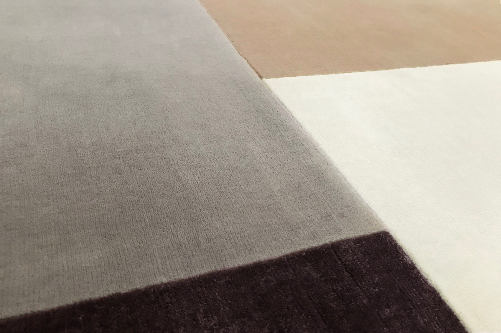 serge-lesage-tapis-pause-cr-me-170x240-uni-textur image 3