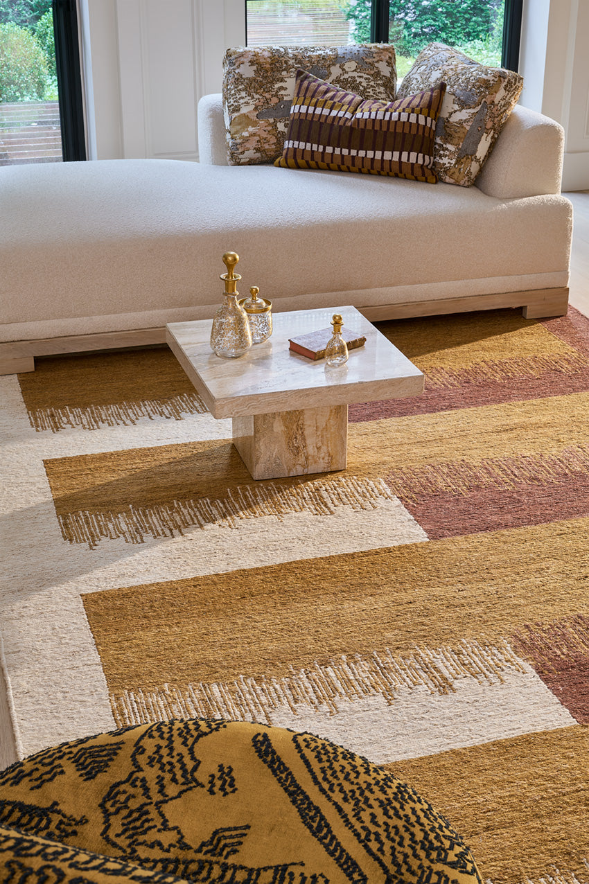 toulemonde-bochart-cala-ocre-tapis-nou-main-en-jute-dor-soumak image 3