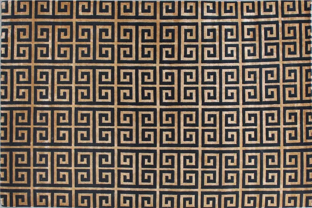 serge-lesage-labyrinth-ii-tapis-noir-et-or-200x300 image 1