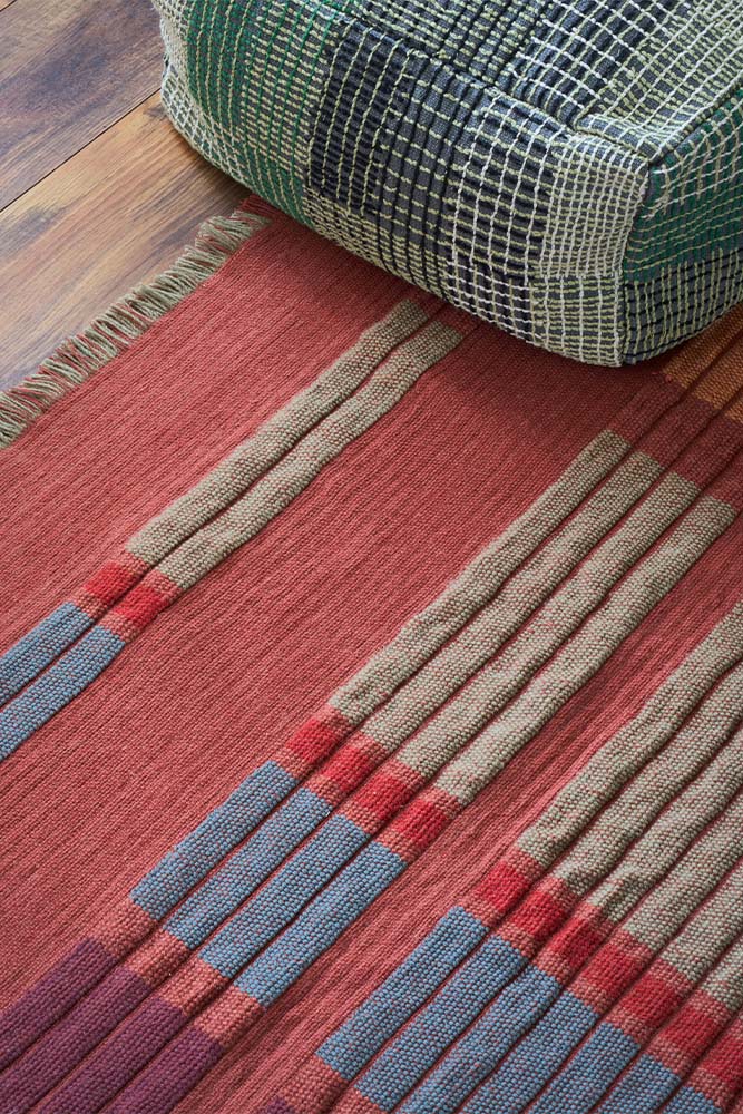 lorena-canals-tapis-handloom-columns-sienna-laine-et-coton image 3