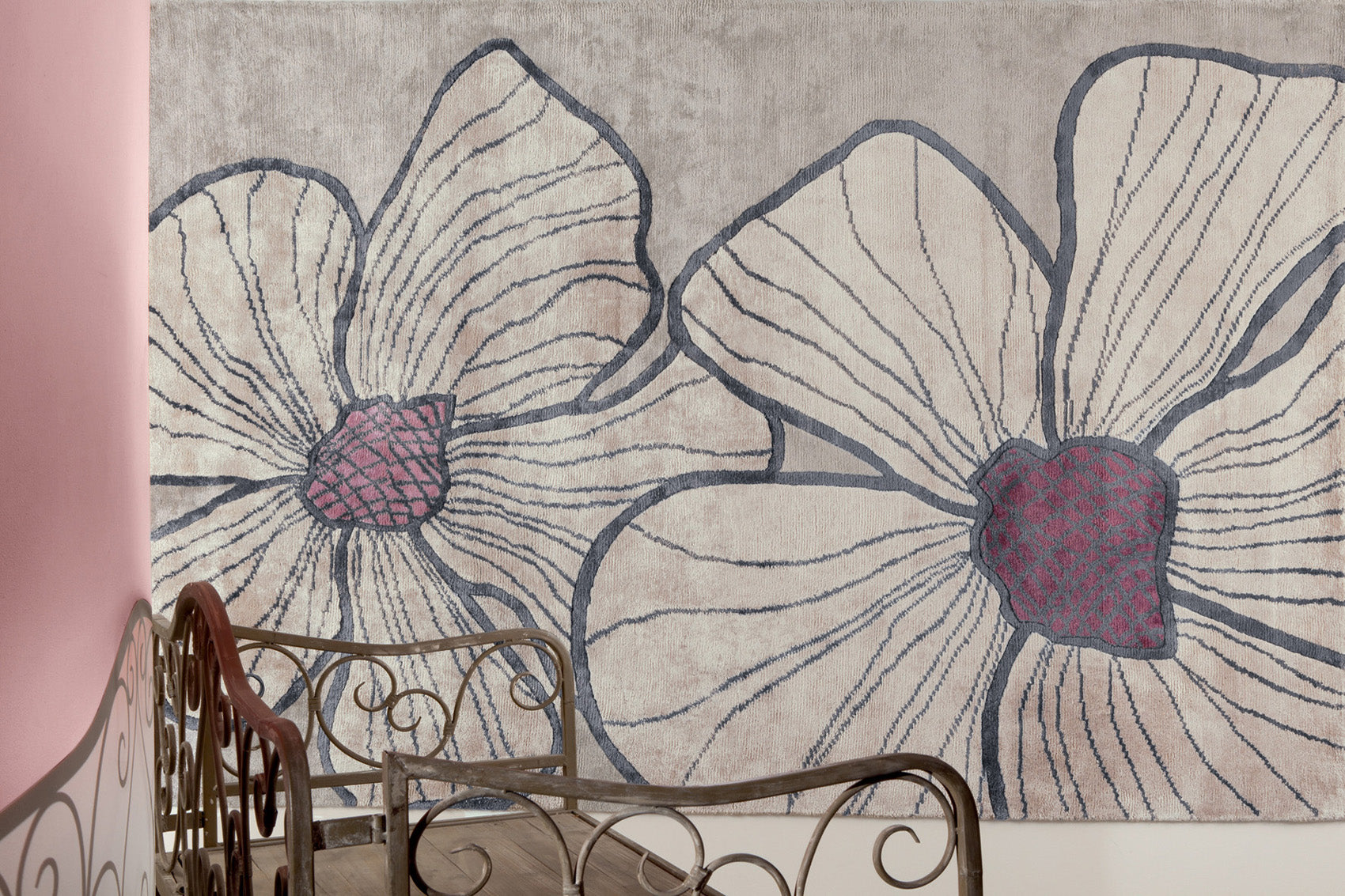 serge-lesage-tapis-flore-floral-sur-mesure image 1
